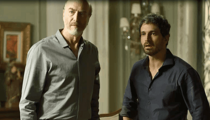 Severo (Odilon Wagner) e Edgar (Caco Ciocler) em cena de Segundo Sol (Foto: Divulgação/Globo) Severo (Odilon Wagner) e Edgar (Caco Ciocler) em cena de Segundo Sol (Foto: Divulgação/Globo)