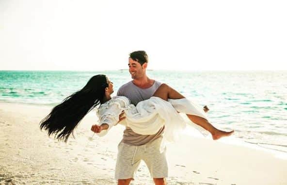 Simaria e o marido espanhol (Foto: Reprodução/Instagram) Simaria e o marido espanhol (Foto: Reprodução/Instagram)