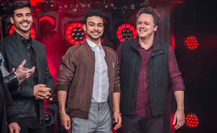 http://tvfoco.uai.com.br/wp-content/uploads/2015/05/Daniela-Mercury.jpg