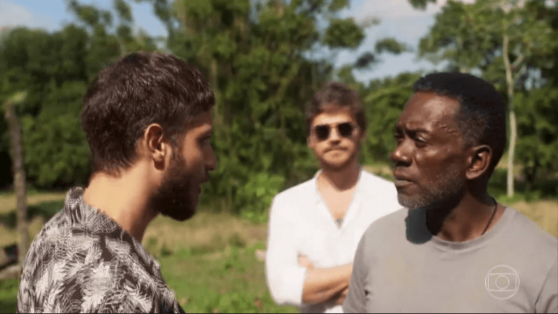 Ícaro (Chay Suede), Beto (Emilio Dantas) e Belmiro em cena de Segundo Sol (Foto: Reprodução/Globo) Ícaro (Chay Suede), Beto (Emilio Dantas) e Belmiro em cena de Segundo Sol (Foto: Reprodução/Globo)