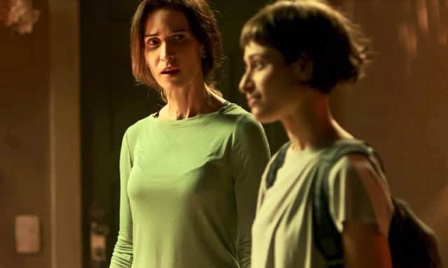 Ingra Lyberato ao lado de Luisa Arrais em cena de Segundo Sol (Foto: Reprodução/Globo) Ingra Lyberato ao lado de Luisa Arrais em cena de Segundo Sol (Foto: Reprodução/Globo)