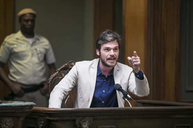 Beto (Emilio Dantas) em cena de Segundo Sol (Foto: Globo/João Miguel Júnior) Beto (Emilio Dantas) em cena de Segundo Sol (Foto: Globo/João Miguel Júnior)