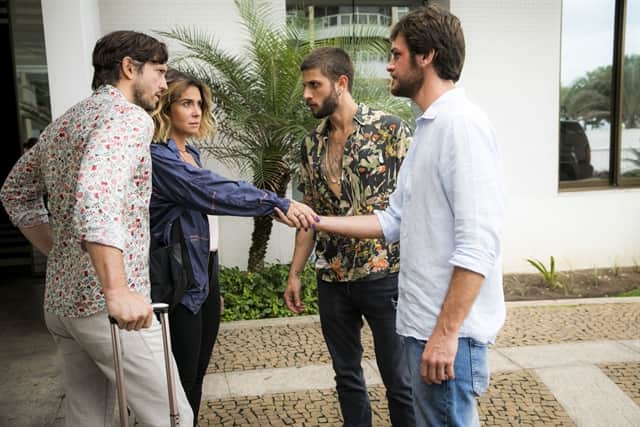 Luzia (Giovanna Antonelli) aceita ir com Beto (Emilio Dantas) em Segundo Sol (Foto: Globo/João Miguel Júnior) Luzia (Giovanna Antonelli) aceita ir com Beto (Emilio Dantas) em Segundo Sol (Foto: Globo/João Miguel Júnior)