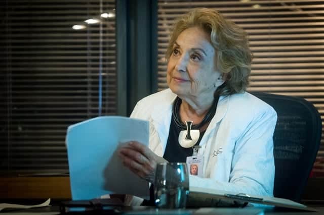Petra (Eva Wilma) em O Tempo Não Para (Foto: Globo/Raquel Cunha) Petra (Eva Wilma) em O Tempo Não Para (Foto: Globo/Raquel Cunha)