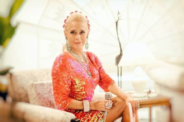 Andréa Beltrão interpreta Hebe na minissérie e filme sobre a dama da TV brasileira da Globo (Foto: Divulgação) Andréa Beltrão interpreta Hebe na minissérie e filme sobre a dama da TV brasileira da Globo (Foto: Divulgação)