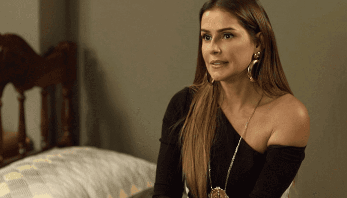 Karola (Deborah Secco) em cena de Segundo Sol (Foto: Divulgação/Globo) Karola (Deborah Secco) em cena de Segundo Sol (Foto: Divulgação/Globo)