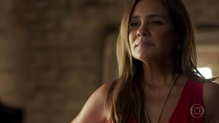 Laureta (Adriana Esteves) em cena de Segundo Sol (Foto: Reprodução/Globo) Laureta (Adriana Esteves) em cena de Segundo Sol (Foto: Reprodução/Globo)