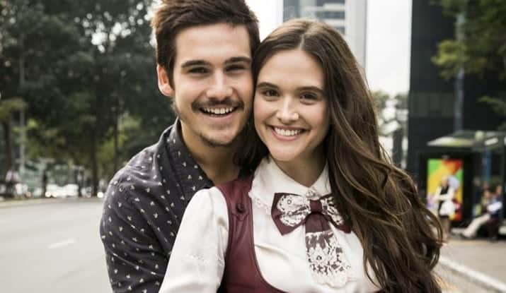 Nicolas Prattes e Juliana Paiva são protagonistas de O Tempo Não Para. (Foto: Divulgação) Nicolas Prattes e Juliana Paiva são protagonistas de O Tempo Não Para. (Foto: Divulgação)