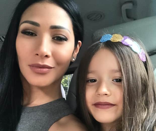 Simaria da dupla com Simone posou com a filha, Giovanna (Foto: Reprodução/Instagram) Simaria da dupla com Simone posou com a filha, Giovanna (Foto: Reprodução/Instagram)