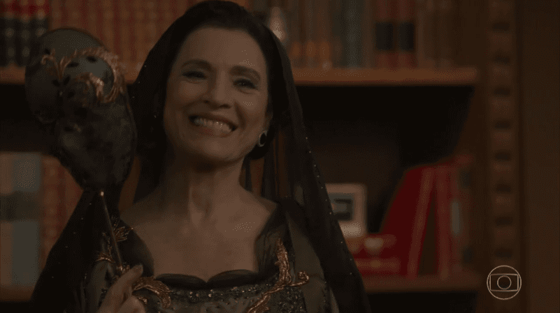 Natália do Vale (Lady Margareth) em cena de Orgulho e Paixão (Foto: Reprodução/Globo) Natália do Vale (Lady Margareth) em cena de Orgulho e Paixão (Foto: Reprodução/Globo)