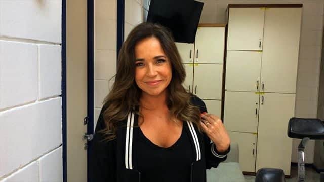 Daniela Mercury em pronunciamento pedindo a posição de Anitta (Foto: Divulgação)