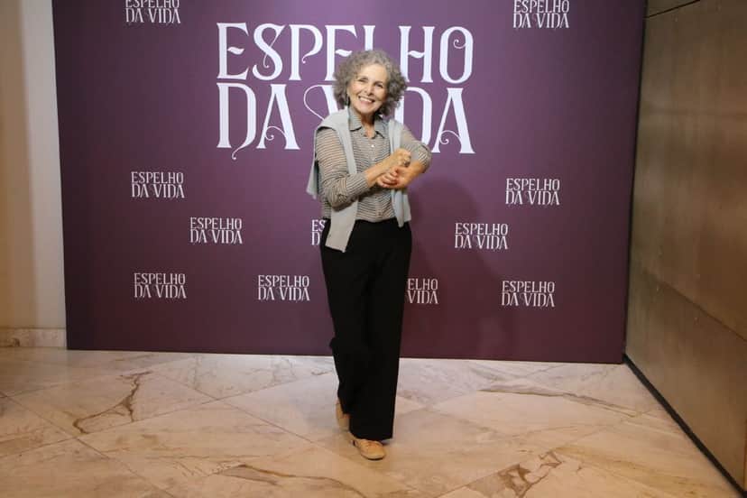 Irene Ravache em coletiva de imprensa de Espelho da Vida (Foto: Divulgação / AgNews) Irene Ravache em coletiva de imprensa de Espelho da Vida (Foto: Divulgação / AgNews)