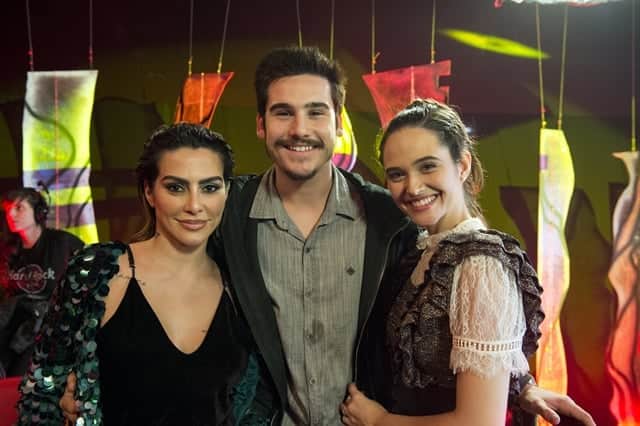 Betina (Cleo), Samuca (Nicolas Prates) e Marocas (Juliana Paiva) na boate (Foto: Globo/Estevam Avellar) Betina (Cleo), Samuca (Nicolas Prates) e Marocas (Juliana Paiva) na boate (Foto: Globo/Estevam Avellar)
