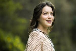 Elisabeta (Nathalia Dill) em cena de Orgulho e Paixão (Foto: Globo/Raquel Cunha) Elisabeta (Nathalia Dill) em cena de Orgulho e Paixão (Foto: Globo/Raquel Cunha)