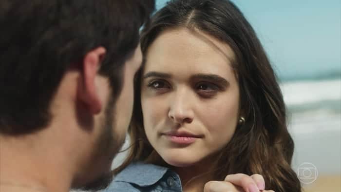 Marocas (Juliana Paiva) em cena de O Tempo Não Para (Foto: Reprodução/Globo) Marocas (Juliana Paiva) em cena de O Tempo Não Para (Foto: Reprodução/Globo)
