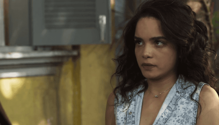 Paulina (Carol Macedo) em cena de O Tempo Não Para (Foto: Divulgação/Globo) Paulina (Carol Macedo) em cena de O Tempo Não Para (Foto: Divulgação/Globo)