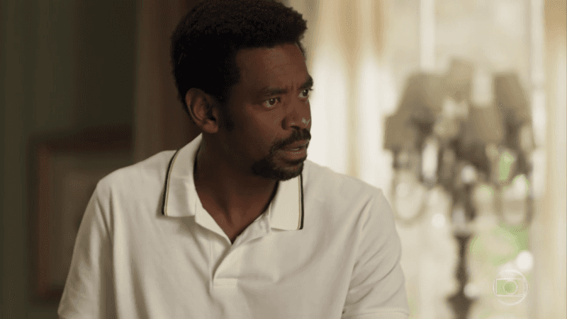 Roberval (Fabrício Boliveira) em cena de Segundo Sol (Foto: Reprodução/Globo) Roberval (Fabrício Boliveira) em cena de Segundo Sol (Foto: Reprodução/Globo)