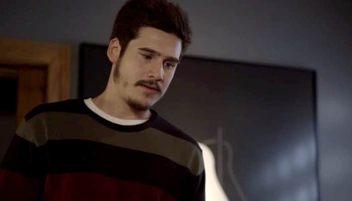 Samuca (Nicolas Prattes) em cena de O Tempo Não Para (Foto: Divulgação/Globo)