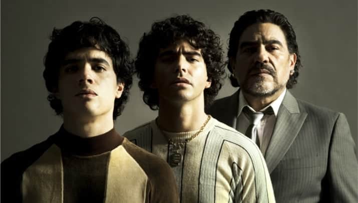 Imagem divulgada pela Amazon com atores que interpretarão Maradona em nova série. (Foto: Amazon Prime Video/Divulgação) Imagem divulgada pela Amazon com atores que interpretarão Maradona em nova série. (Foto: Amazon Prime Video/Divulgação)