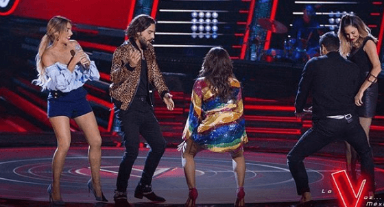 Jurados se arriscam no quadradinho com Anitta no La Voz, The Voice do México (Foto: Reprodução/ Instagram) Jurados se arriscam no quadradinho com Anitta no La Voz, The Voice do México (Foto: Reprodução/ Instagram)