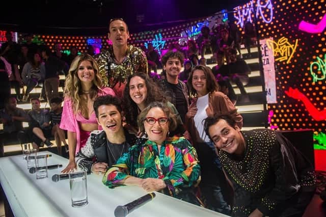 Mariana Santos, Dudu Bertholini, Jose Loreto, Jout Jout, Bruna Linzmeyer, Regina Navarro Lins e Eduardo Sterblitch (Foto: Globo/Raquel Cunha) Mariana Santos, Dudu Bertholini, Jose Loreto, Jout Jout, Bruna Linzmeyer, Regina Navarro Lins e Eduardo Sterblitch (Foto: Globo/Raquel Cunha)