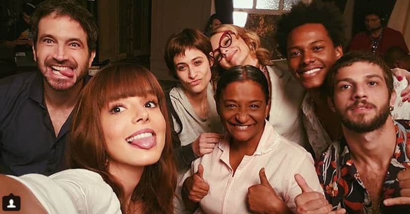 Giovanna Lancellotti com o elenco de Segundo Sol nos bastidores (Foto: Arquivo Pessoal) Giovanna Lancellotti com o elenco de Segundo Sol nos bastidores (Foto: Arquivo Pessoal)