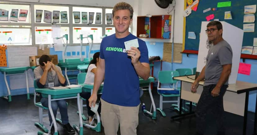 O apresentador Luciano Huck (Foto: AgNews) O apresentador Luciano Huck (Foto: AgNews)