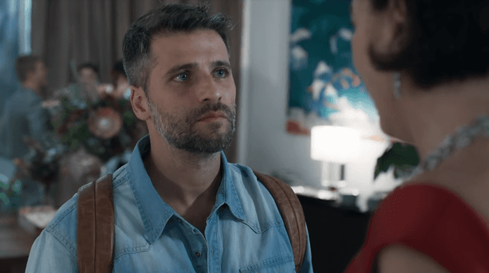 Gabriel (Bruno Gagliasso) e Valentina (Lília Cabral) em O Sétimo Guardião (Foto: Reprodução/Globo)