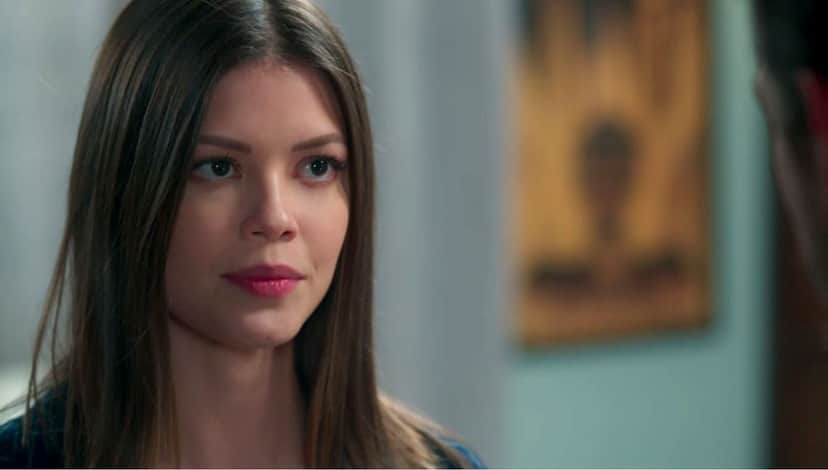Cris (Vitória Strada) em cena de Espelho da Vida (Foto: Divulgação/Globo) Cris (Vitória Strada) em cena de Espelho da Vida (Foto: Divulgação/Globo)