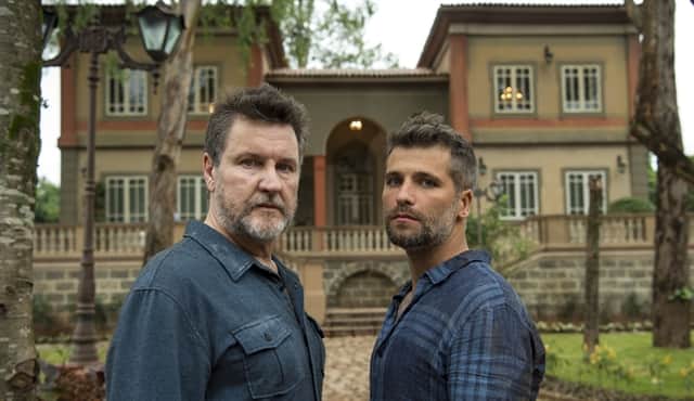 Egídio (Antonio Calloni) e Gabriel (Bruno Gagliasso) em O Sétimo Guardião (Foto: Globo/Estevam Avellar) Egídio (Antonio Calloni) e Gabriel (Bruno Gagliasso) em O Sétimo Guardião (Foto: Globo/Estevam Avellar)