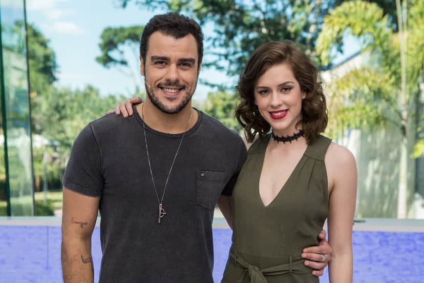 Joaquim Lopes e Sophia Abrahão no comando do Vídeo Show (Foto: Artur Meninea/Gshow) Joaquim Lopes e Sophia Abrahão no comando do Vídeo Show (Foto: Artur Meninea/Gshow)
