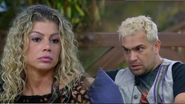 Cátia e Evandro disputavam a roça dessa semana em A Fazenda. (Foto: Reprodução) Cátia e Evandro disputavam a roça dessa semana em A Fazenda. (Foto: Reprodução)