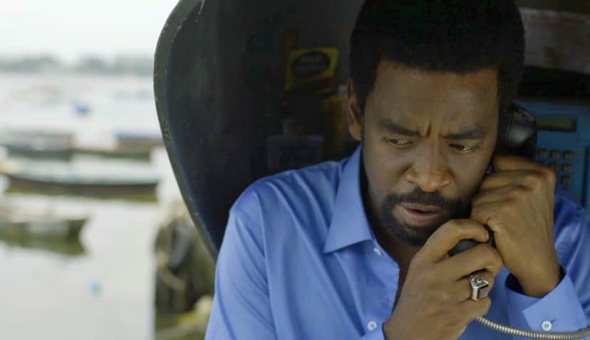 Roberval ligando para Beto em Segundo Sol (Foto: Reprodução) Roberval ligando para Beto em Segundo Sol (Foto: Reprodução)