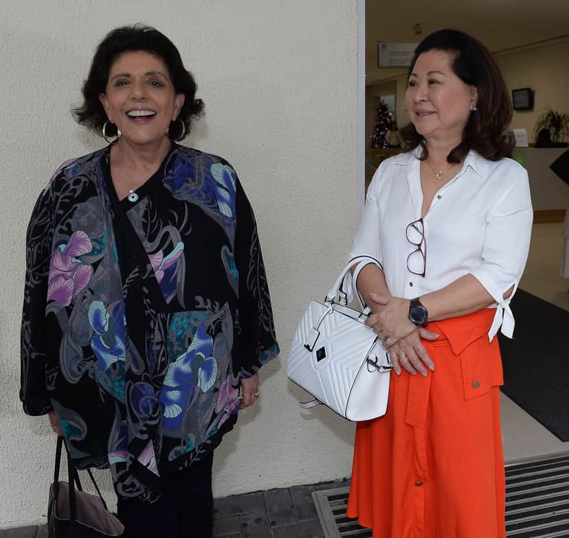 Kika Sato e Leda Nagle, mãe e sogra de Sabrina Sato, na maternidade (Foto: Ag.News) Kika Sato e Leda Nagle, mãe e sogra de Sabrina Sato, na maternidade (Foto: Ag.News)