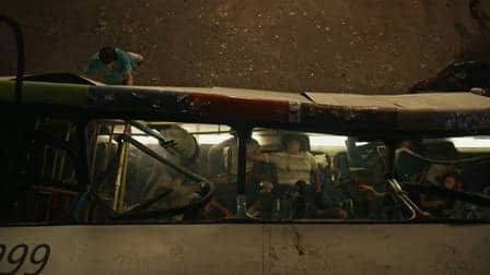 Evandro se desespera ao saber do acidente de ônibus, em Sob Pressão (Foto: Globo/ Reprodução) Evandro se desespera ao saber do acidente de ônibus, em Sob Pressão (Foto: Globo/ Reprodução)