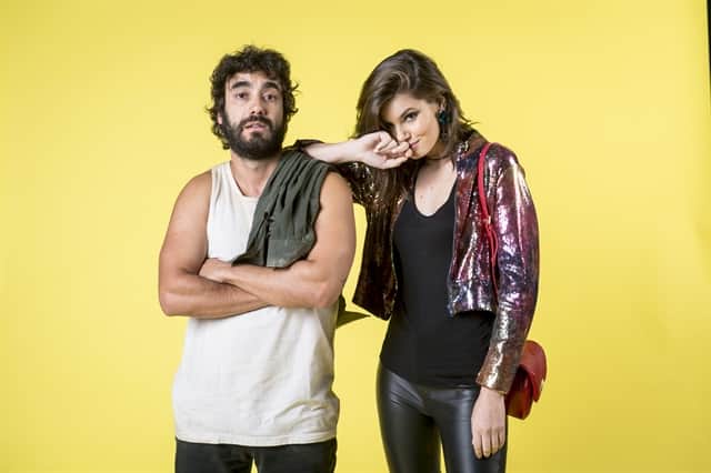 Vanessa (Camila Queiroz) e Galdino (Gabriel Godoy) na novela das sete Verão 90 (Foto: Globo/João Cotta) Vanessa (Camila Queiroz) e Galdino (Gabriel Godoy) na novela das sete Verão 90 (Foto: Globo/João Cotta)