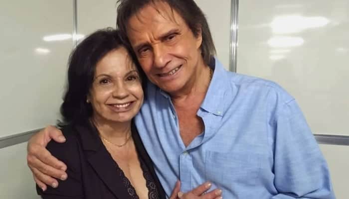 Isolda Bourdot ao lado de Roberto Carlos (Foto: Reprodução/Facebook) Isolda Bourdot ao lado de Roberto Carlos (Foto: Reprodução/Facebook)