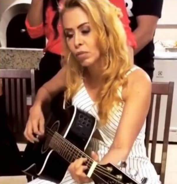 Joelma em comemoração de Natal (Foto: Reprodução) Joelma em comemoração de Natal (Foto: Reprodução)