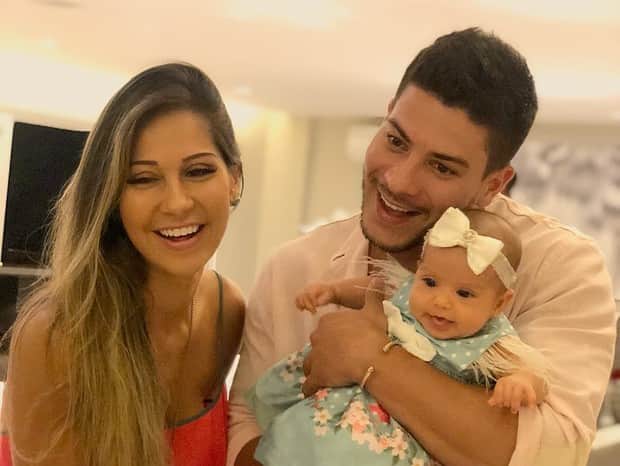 Mayra Cardi, Arthur Aguiar e Sophia (Foto: Reprodução/Instagram) Mayra Cardi, Arthur Aguiar e Sophia (Foto: Reprodução/Instagram)