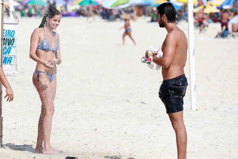Agatha Moreira e Rodrigo na praia da Barra da Tijuca (Foto: Divulgação/Dilson Silva) Agatha Moreira e Rodrigo na praia da Barra da Tijuca (Foto: Divulgação/Dilson Silva)