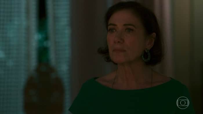 Valentina (Lília Cabral) em O Sétimo Guardião (Foto: Reprodução/Globo) Valentina (Lília Cabral) em O Sétimo Guardião (Foto: Reprodução/Globo)