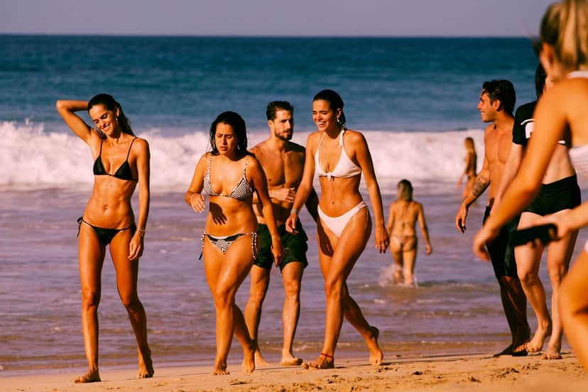Bruna Marquezine se divertindo em Fernando de Noronha (Foto: AgNews/ Xico Silva) Bruna Marquezine se divertindo em Fernando de Noronha (Foto: AgNews/ Xico Silva)