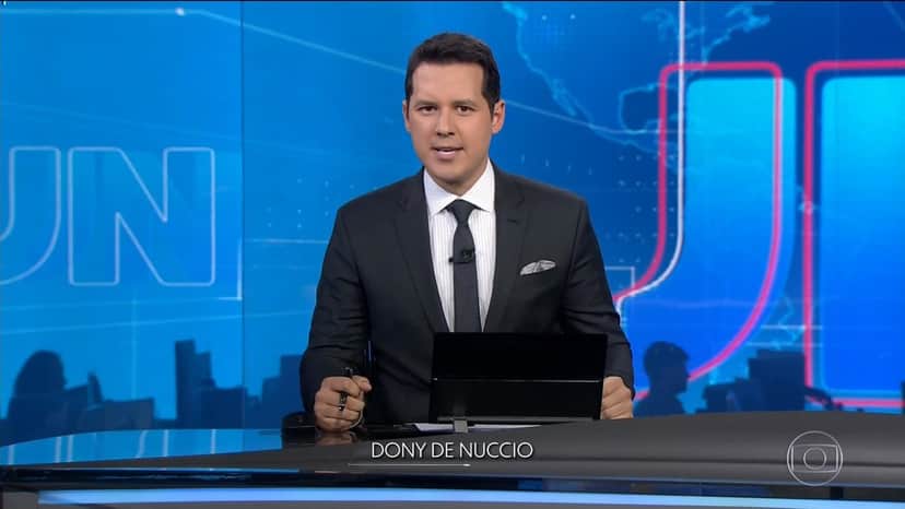 Dony de Nuccio no comando do Jornal Nacional (Foto: Reprodução/Globo) Dony de Nuccio no comando do Jornal Nacional (Foto: Reprodução/Globo)