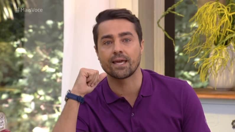 Ricardo Pereira emocionado no Mais Você da Globo