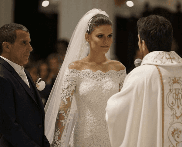 Alice Souto olha fixo para Fábio de Melo e vira meme no casamento de Eri Johson (Foto: Reprodução) Alice Souto olha fixo para Fábio de Melo e vira meme no casamento de Eri Johson (Foto: Reprodução)