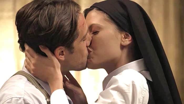 Danilo (Rafael Cardoso) e Julia (Vitoria Strada) em Espelho da Vida (Foto: Reprodução/Globo) Danilo (Rafael Cardoso) e Julia (Vitoria Strada) em Espelho da Vida (Foto: Reprodução/Globo)
