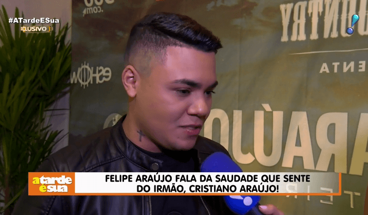 Felipe Araújo fala de Cristiano Araújo (Foto: Reprodução/ RedeTV!) Felipe Araújo fala de Cristiano Araújo (Foto: Reprodução/ RedeTV!)