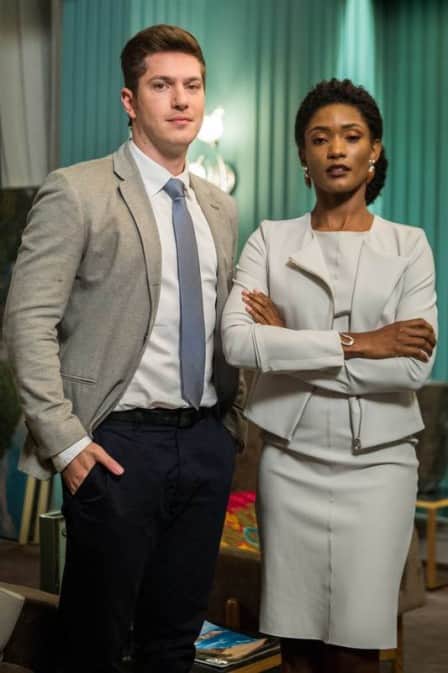 Caio Paduan e Érika Januza em O Outro Lado do Paraíso (Foto: Raquel Cunha/ Globo/ Divulgação) Caio Paduan e Érika Januza em O Outro Lado do Paraíso (Foto: Raquel Cunha/ Globo/ Divulgação)