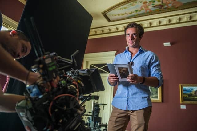 Rafael Cardoso como Daniel nos bastidores de Espelho da Vida (Foto: Globo/Raquel Cunha) Rafael Cardoso como Daniel nos bastidores de Espelho da Vida (Foto: Globo/Raquel Cunha)
