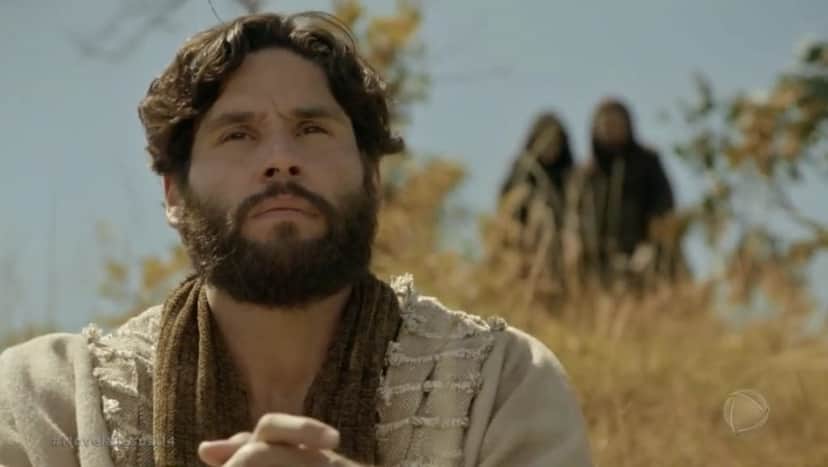 Dudu Azevedo interpreta Jesus na novela bíblica da Record (Foto: Reprodução)